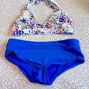 Athleta Medium swimsuit bikini top and matching boy short